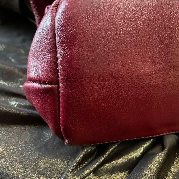 Handmade leather shoulder purse from Ecuador.  Hand made - Picture 7 of 13